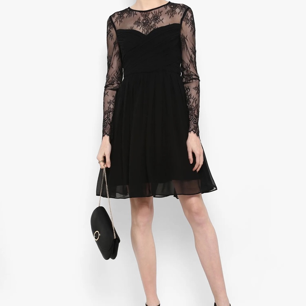 FOREVER NEW | Lilly Lace Soft Prom Dress | Black | Size 14 - Picture 6 of 16